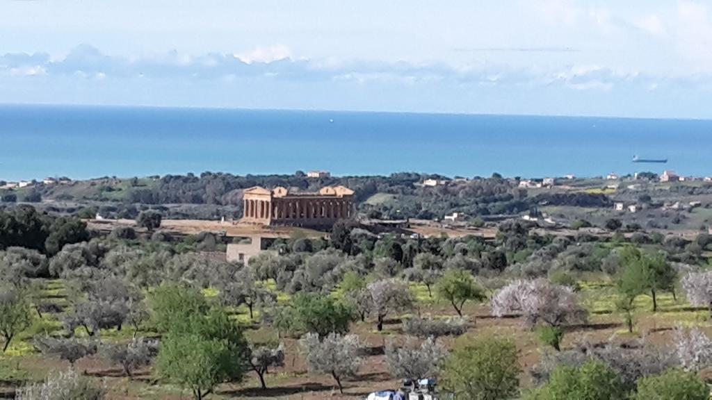 Villa Salvatore Сан-Леоне Экстерьер фото